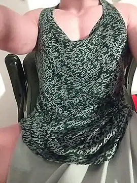 sexy fit guy on cam online show from 11-01-25, 09:47