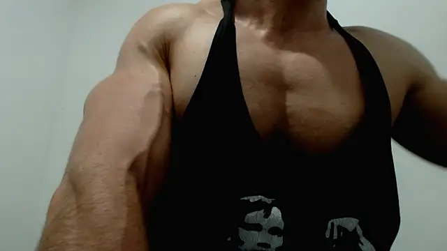 sexy fit guy on cam online show from 03-18-26, 09:12