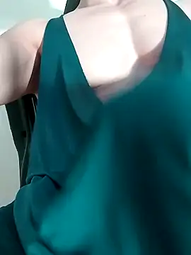 Snapshot of sexy_fit_guy_on_cam chatting on 09-09-25, 04:16 sexy fit guy on cam online show from 09-09-25, 04:16