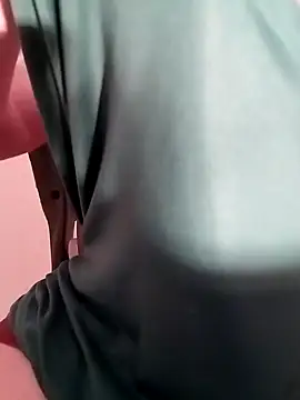 Snapshot of sexy_fit_guy_on_cam chatting on 01-22-25, 01:42 sexy fit guy on cam online show from 01-22-25, 01:42