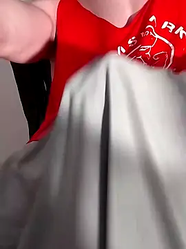 Snapshot of sexy_fit_guy_on_cam chatting on 12-29-24, 08:22 sexy fit guy on cam online show from 12-29-24, 08:22