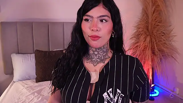 curvyliciousss online show from 12-05-25, 05:44