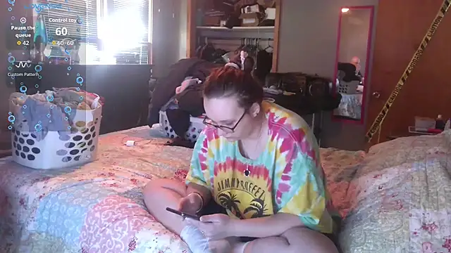 Snapshot of ZeTurtleMaster chatting on 11-04-25, 07:50 ZeTurtleMaster online show from 11-04-25, 07:50