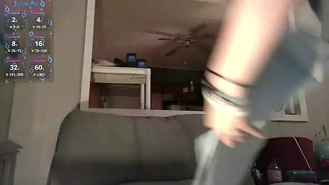 Snapshot of ZeTurtleMaster chatting on 12-15-25, 03:12 ZeTurtleMaster online show from 12-15-25, 03:12