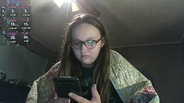 Snapshot of ZeTurtleMaster chatting on 11-11-25, 12:16 ZeTurtleMaster online show from 11-11-25, 12:16