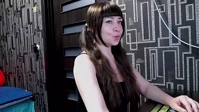 HelenLe sweet online show from 03-11-25, 06:19