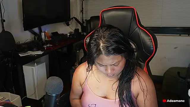 Bubbleliyah online show from 10-31-25, 02:41