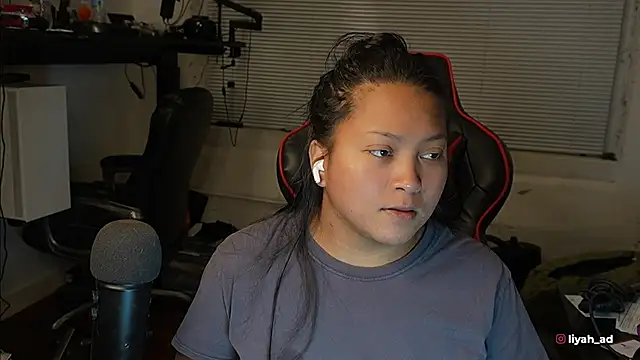 Bubbleliyah online show from 02-04-26, 02:39