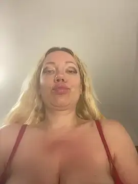 SofiaJoy online show from 06-11-26, 05:54