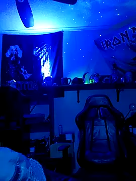 justinewe69 online show from 04-18-26, 10:06