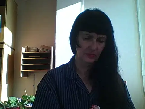 MelanyBanks online show from 10-20-25, 08:04