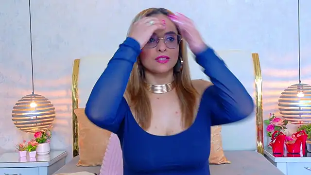 Snapshot of MarilynVega1 chatting on 07-10-26, 09:15 MarilynVega1 online show from 07-10-26, 09:15