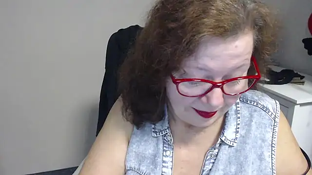 Adelewildx online show from 02-19-25, 08:33