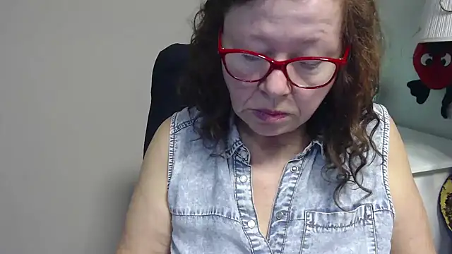 Adelewildx online show from 03-12-25, 07:46