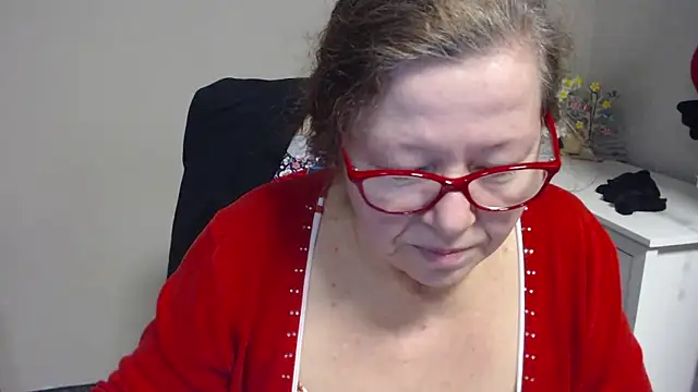 Adelewildx online show from 02-24-25, 07:22