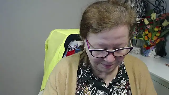 Adelewildx online show from 02-04-26, 04:07