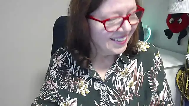 Adelewildx online show from 03-11-25, 07:46