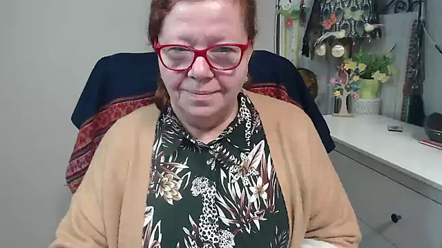 Adelewildx online show from 11-17-25, 03:54