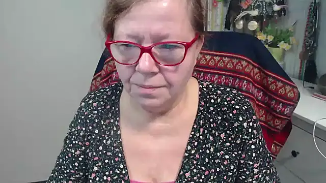 Adelewildx online show from 11-11-25, 04:51