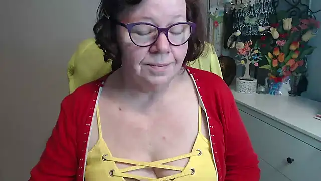 Adelewildx online show from 04-09-26, 03:30