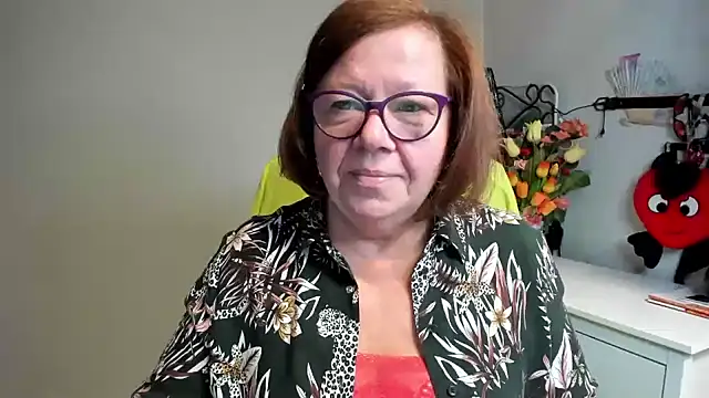 Adelewildx online show from 06-17-26, 03:39