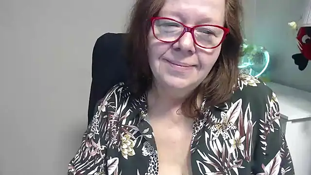 Adelewildx online show from 03-11-25, 04:41