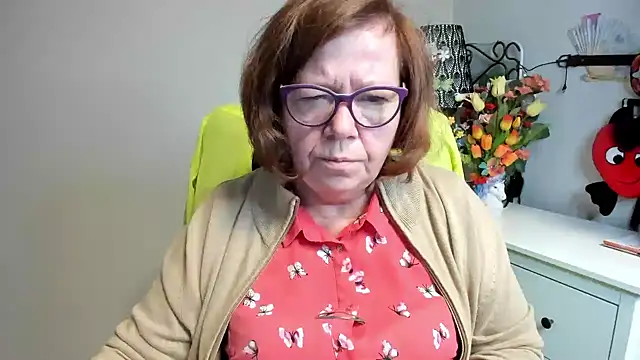 Adelewildx online show from 06-10-26, 03:30