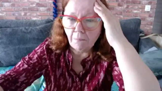 Adelewildx online show from 12-17-25, 11:37