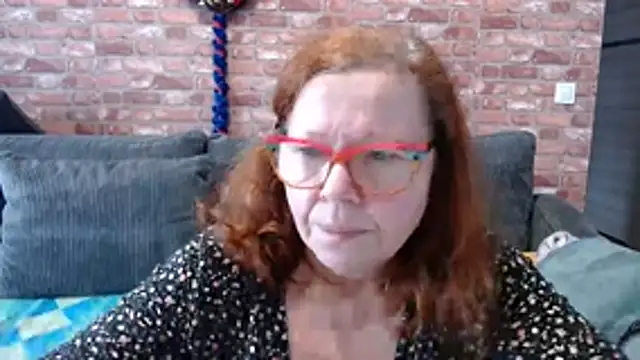 Adelewildx online show from 12-21-25, 12:07