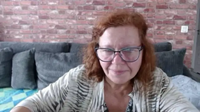 Adelewildx online show from 10-11-25, 11:22