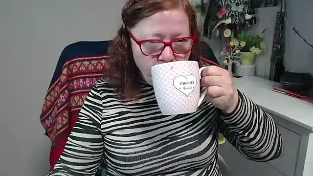 Adelewildx online show from 12-02-25, 03:41