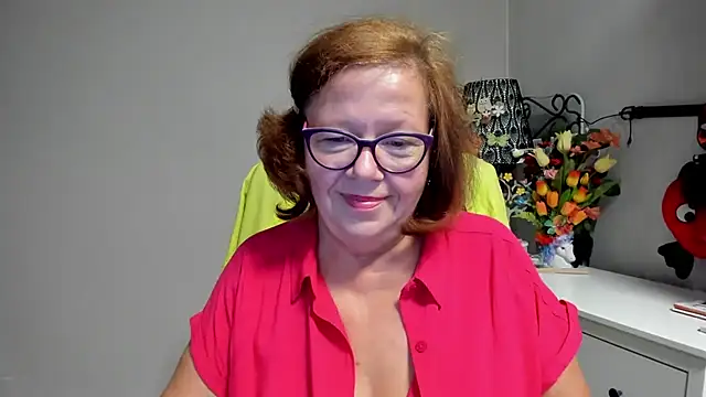 Adelewildx online show from 07-07-26, 06:47