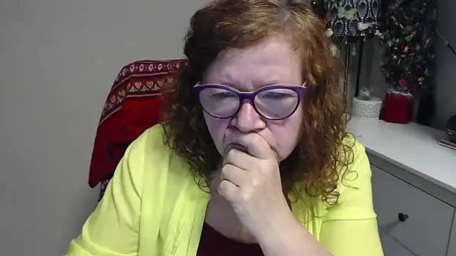 Adelewildx online show from 12-18-25, 04:06