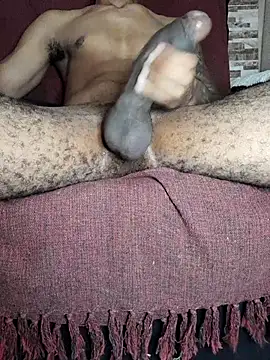 Latrel01 online show from 12-01-25, 09:48