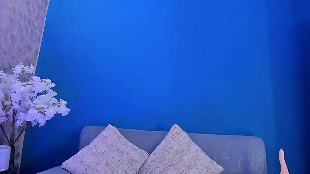 Snapshot of BellaMarieX chatting on 11-12-25, 12:04 BellaMarieX online show from 11-12-25, 12:04