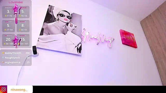 NinaWong online show from 02-25-25, 06:33