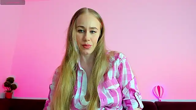 baby alice online show from 11-30-25, 10:43