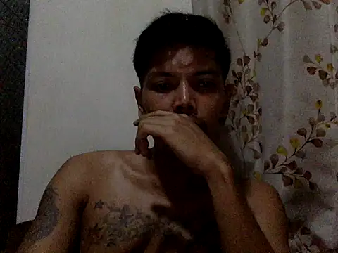 Snapshot of eddy_888 chatting on 06-23-26, 07:01 eddy 888 online show from 06-23-26, 07:01