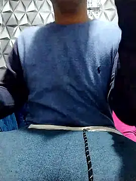 Snapshot of Popzbo chatting on 01-15-26, 02:48 Popzbo online show from 01-15-26, 02:48