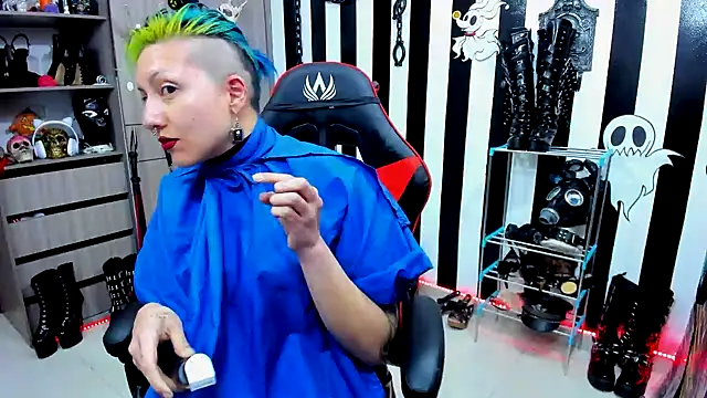 Snapshot of Mistress_Yelena chatting on 12-22-24, 11:20 Mistress Yelena online show from 12-22-24, 11:20