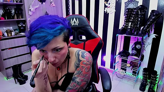 Snapshot of Mistress_Yelena chatting on 03-06-25, 09:31 Mistress Yelena online show from 03-06-25, 09:31