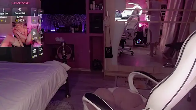 AnnieGOld  online show from 01-09-26, 11:55