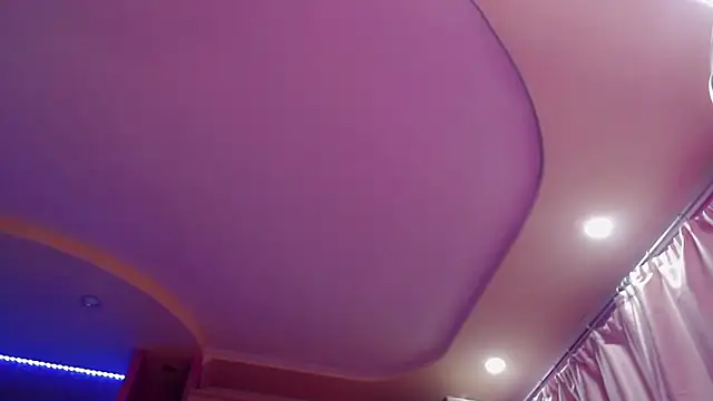 Snapshot of AnnieGOld_ chatting on 09-13-25, 10:43 AnnieGOld online show from 09-13-25, 10:43