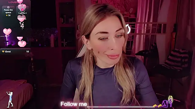 AnnieGOld  online show from 03-15-26, 12:17