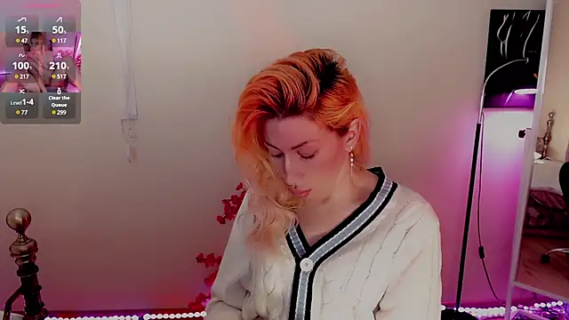 Snapshot of AnnieGOld_ chatting on 01-22-25, 10:37 AnnieGOld online show from 01-22-25, 10:37