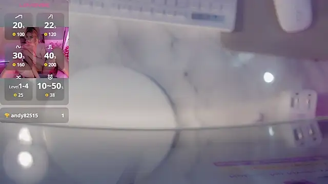 AnnieGOld  online show from 12-21-25, 06:20