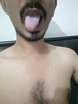 dreamtoungelick69 online show from 11-12-25, 05:28