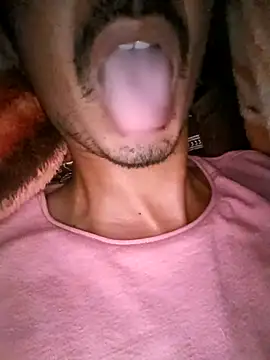 dreamtoungelick69 online show from 05-19-26, 10:50