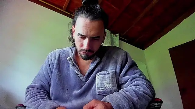 Snapshot of Baky_sexy chatting on 02-02-26, 03:11 Baky sexy online show from 02-02-26, 03:11