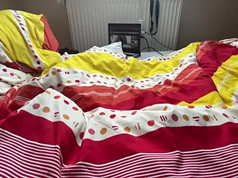 Chris-LE91 online show from 04-16-26, 05:41